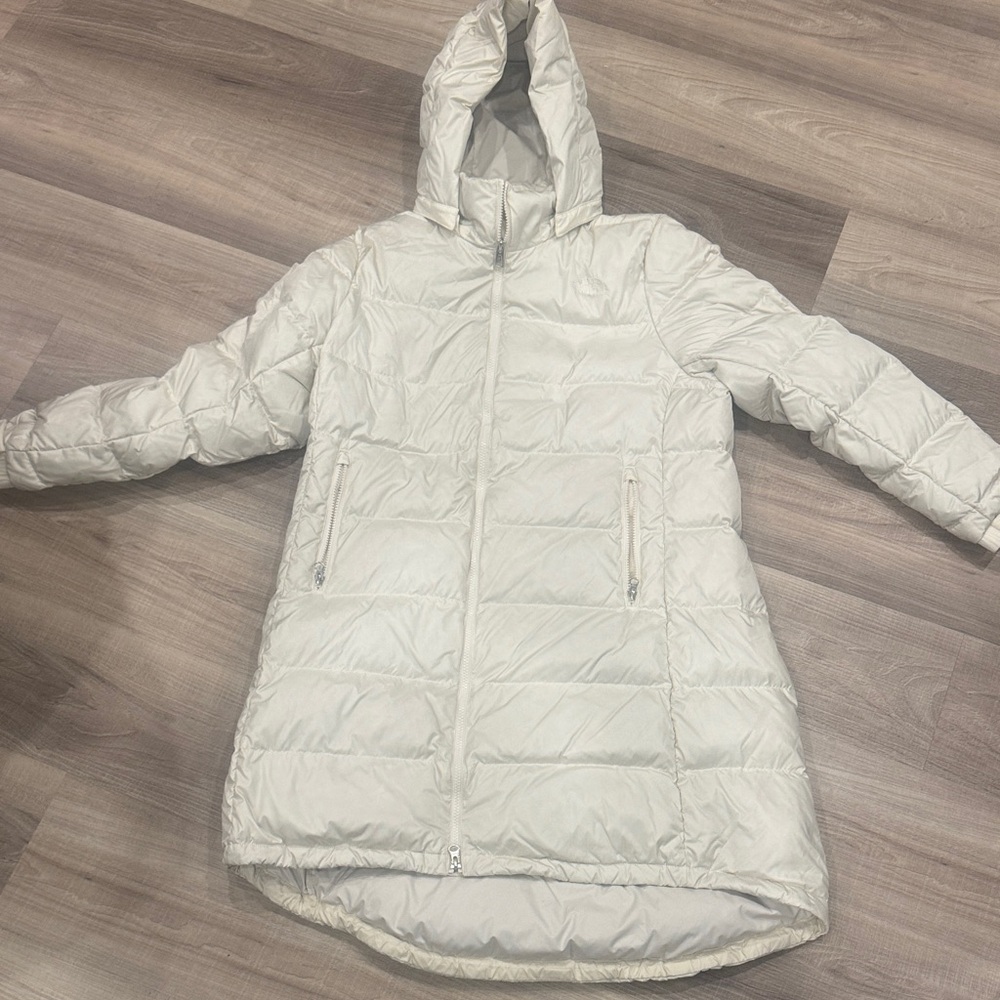 North-face jacket. Barley worn. Warmest jacket ever.